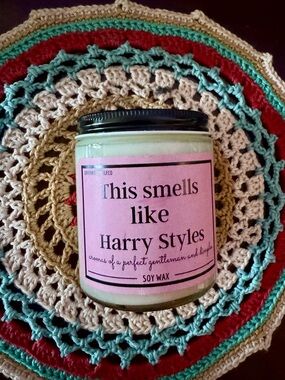 This Smells Like Harry Styles Soy Wax Candle - Pink & Cream